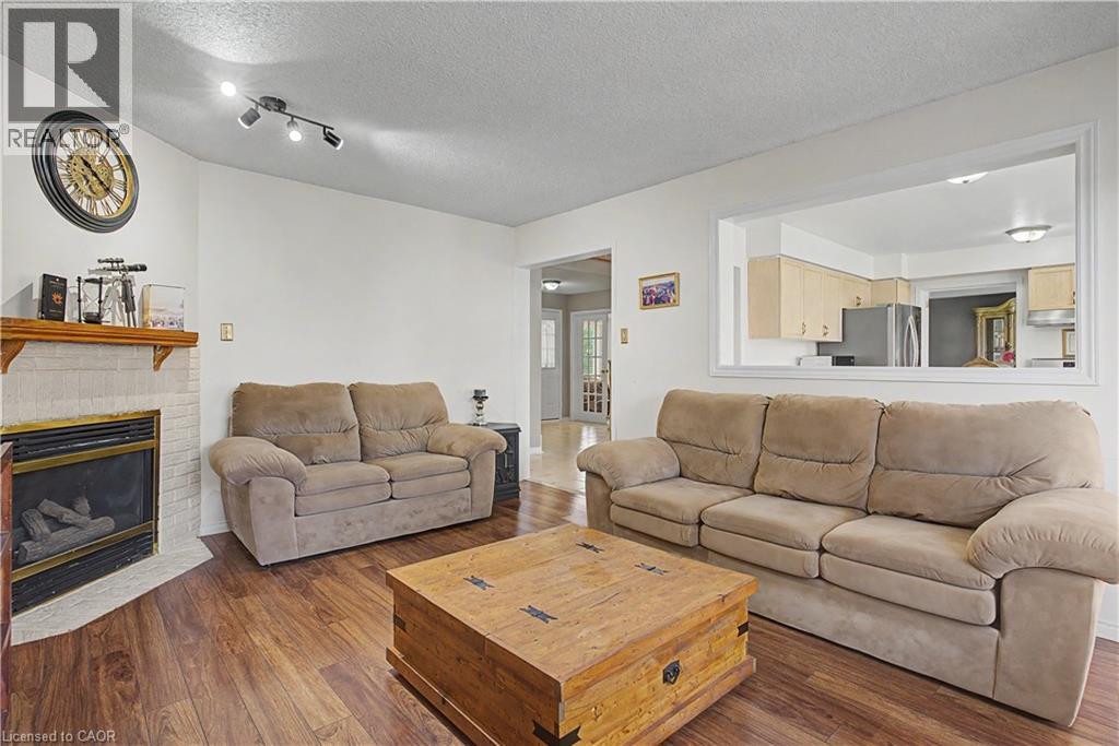 194 GLENVALLEY Drive - 16