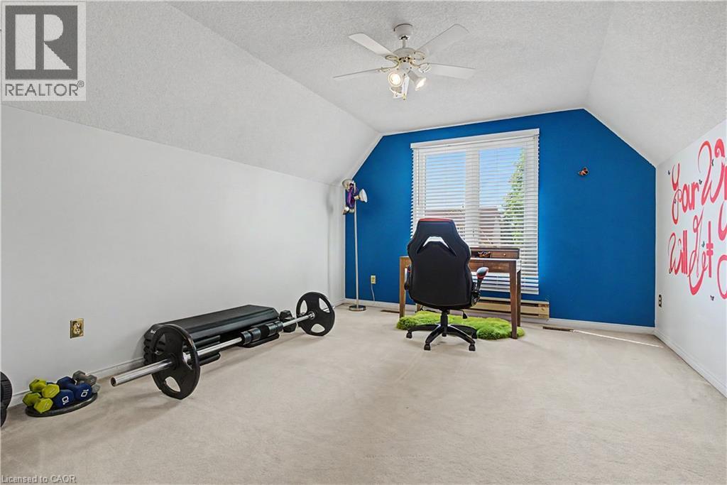 194 GLENVALLEY Drive - 39