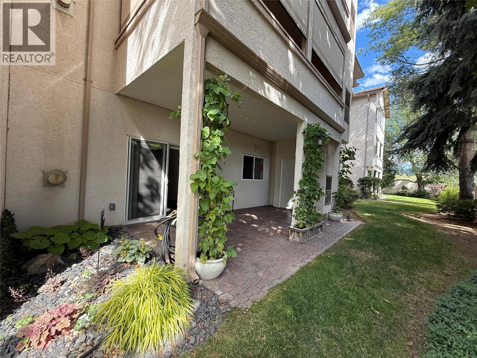 #103 2300 Benvoulin Road - 33