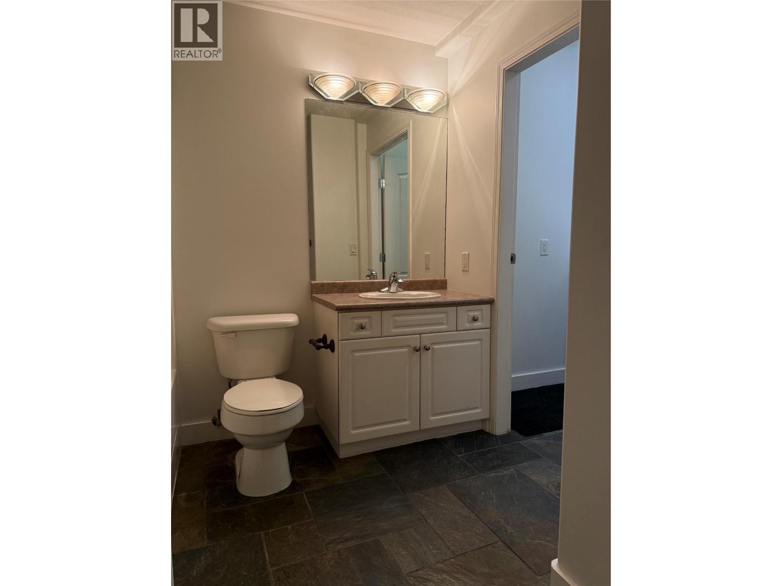 #103 2300 Benvoulin Road - 17