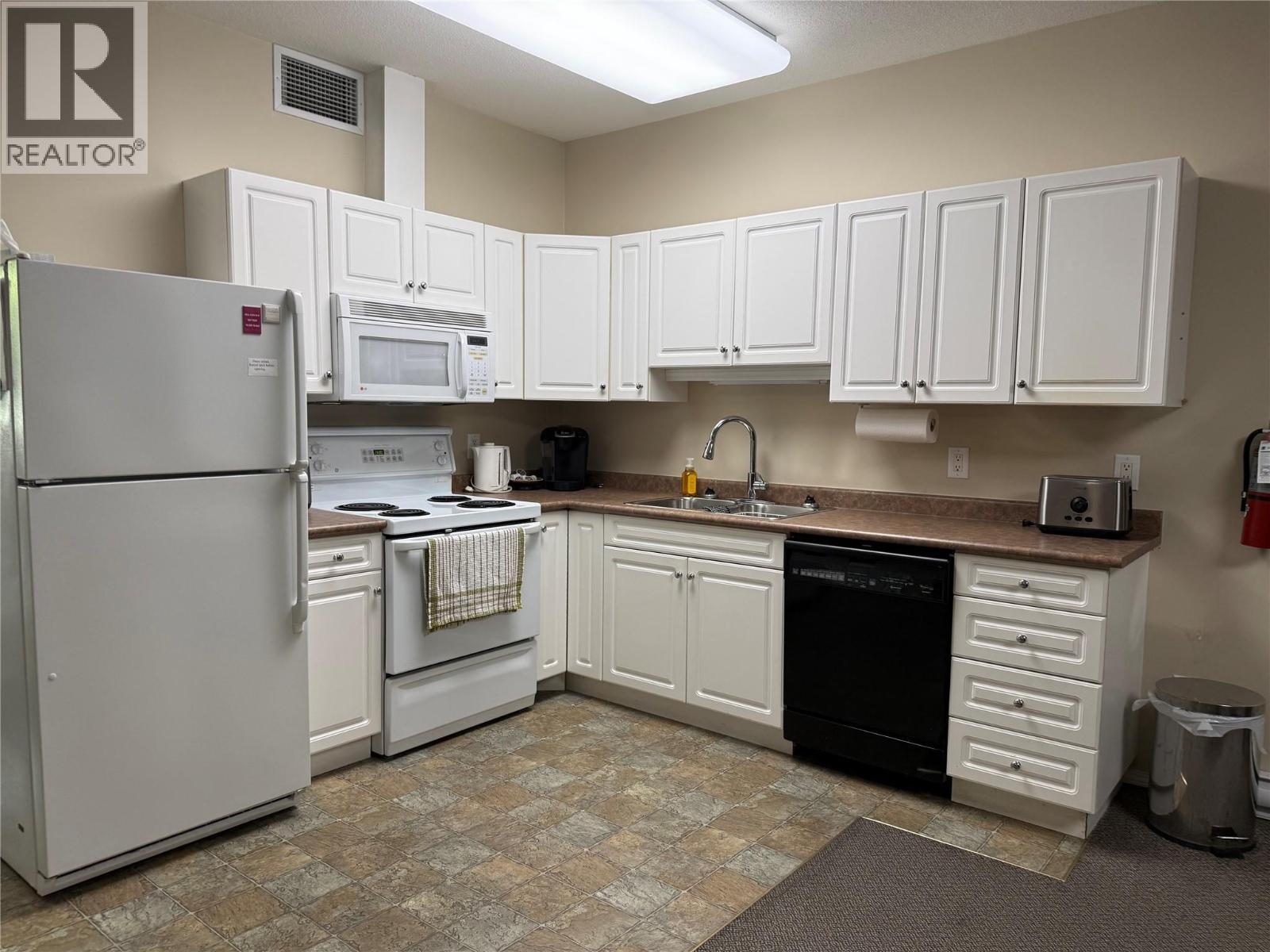 #103 2300 Benvoulin Road - 47