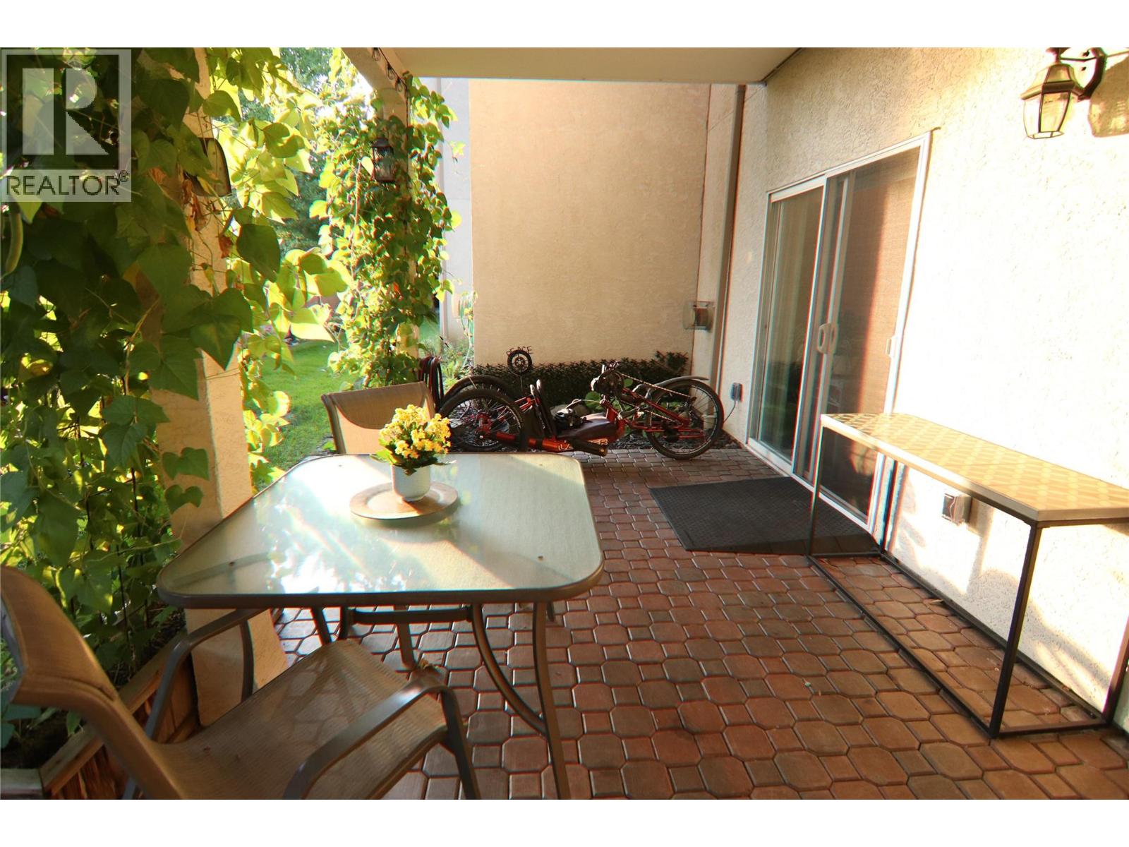 #103 2300 Benvoulin Road - 27