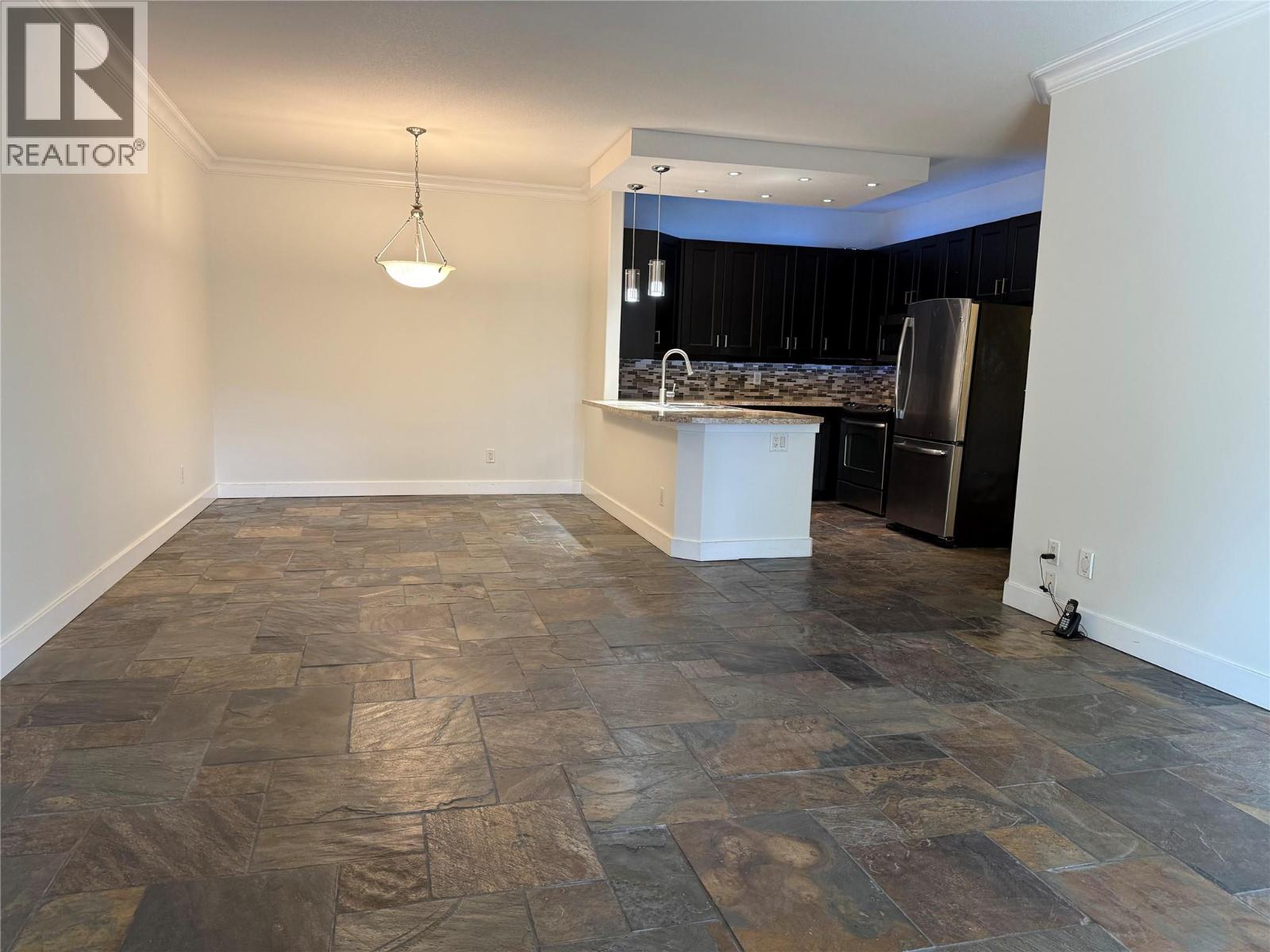 #103 2300 Benvoulin Road - 8