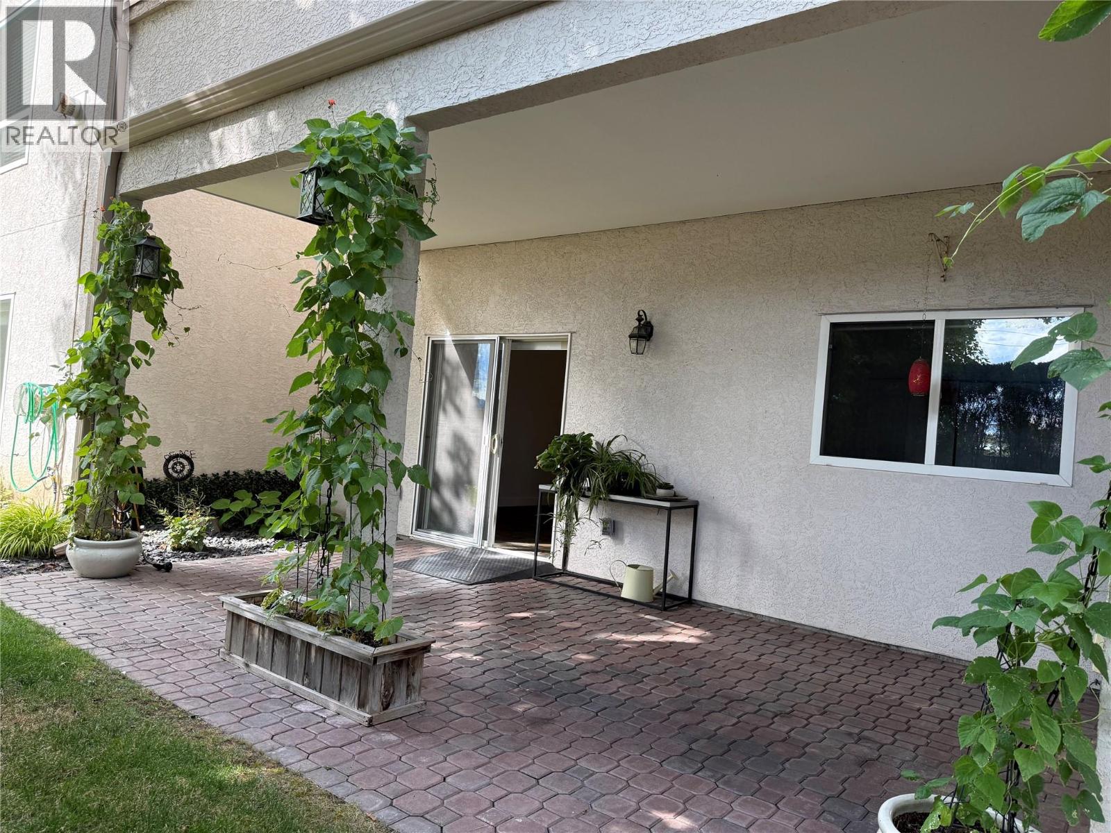 #103 2300 Benvoulin Road - 31