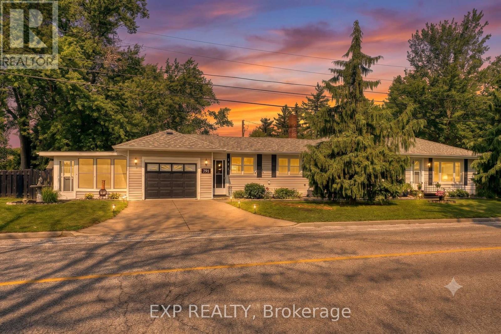 791 SCOFIELD AVENUE - 44