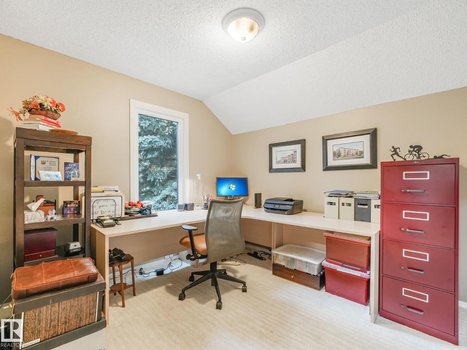 10 Whiteoak PL - 20