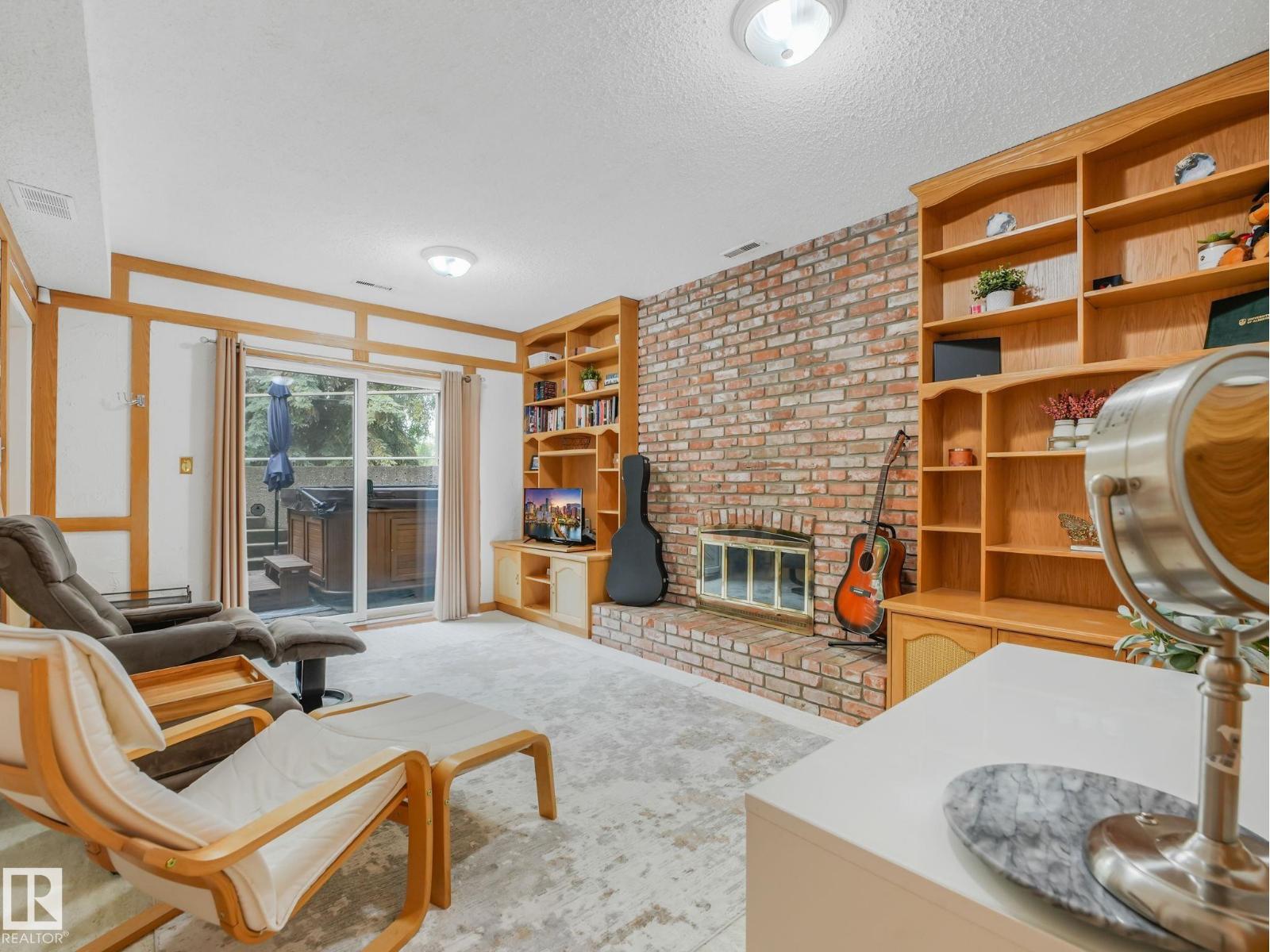 10 Whiteoak PL - 34