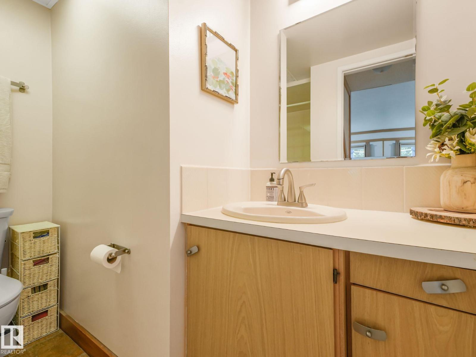 10 Whiteoak PL - 36