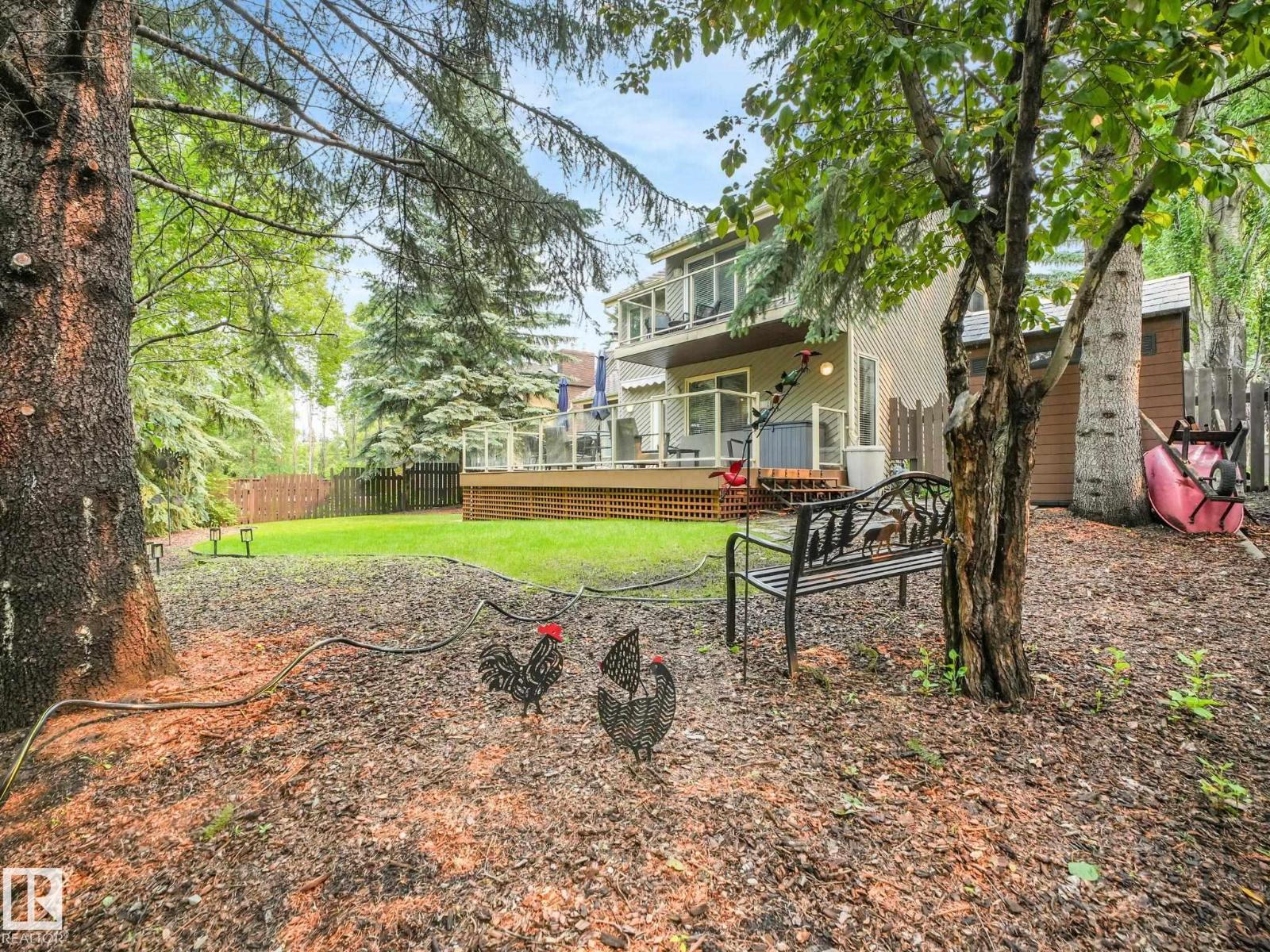 10 Whiteoak PL - 44