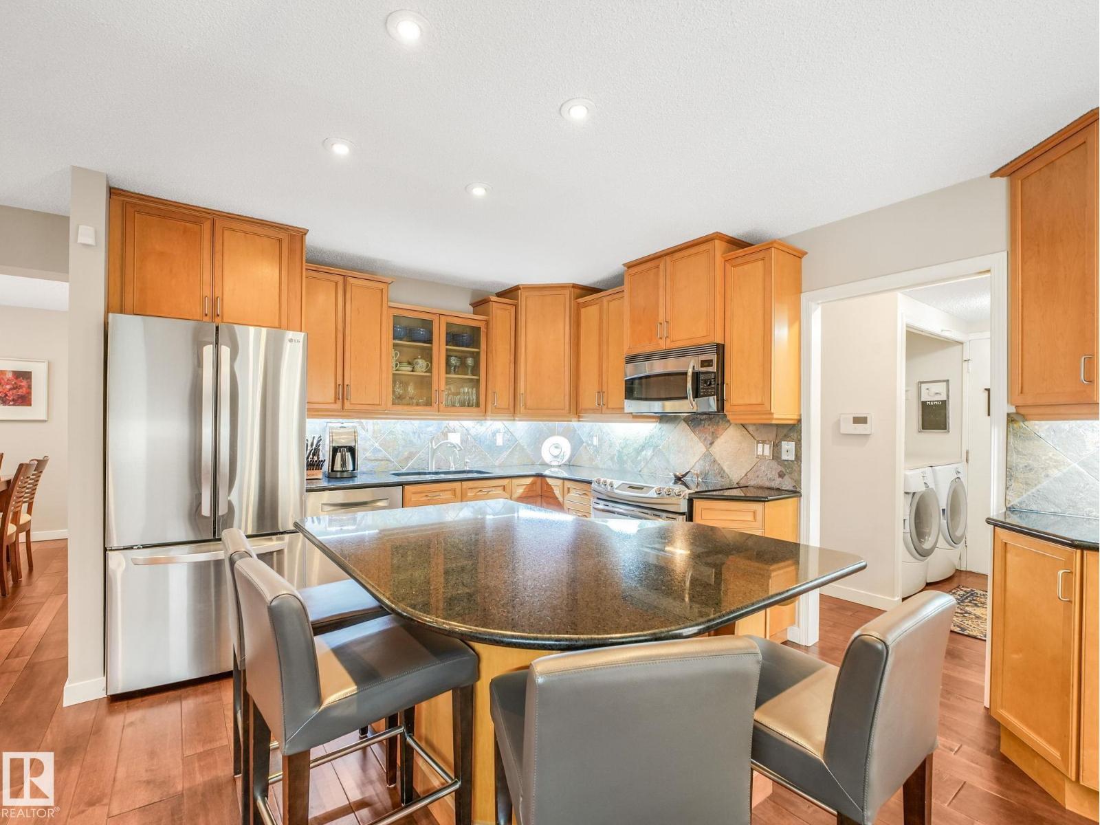 10 Whiteoak PL - 9