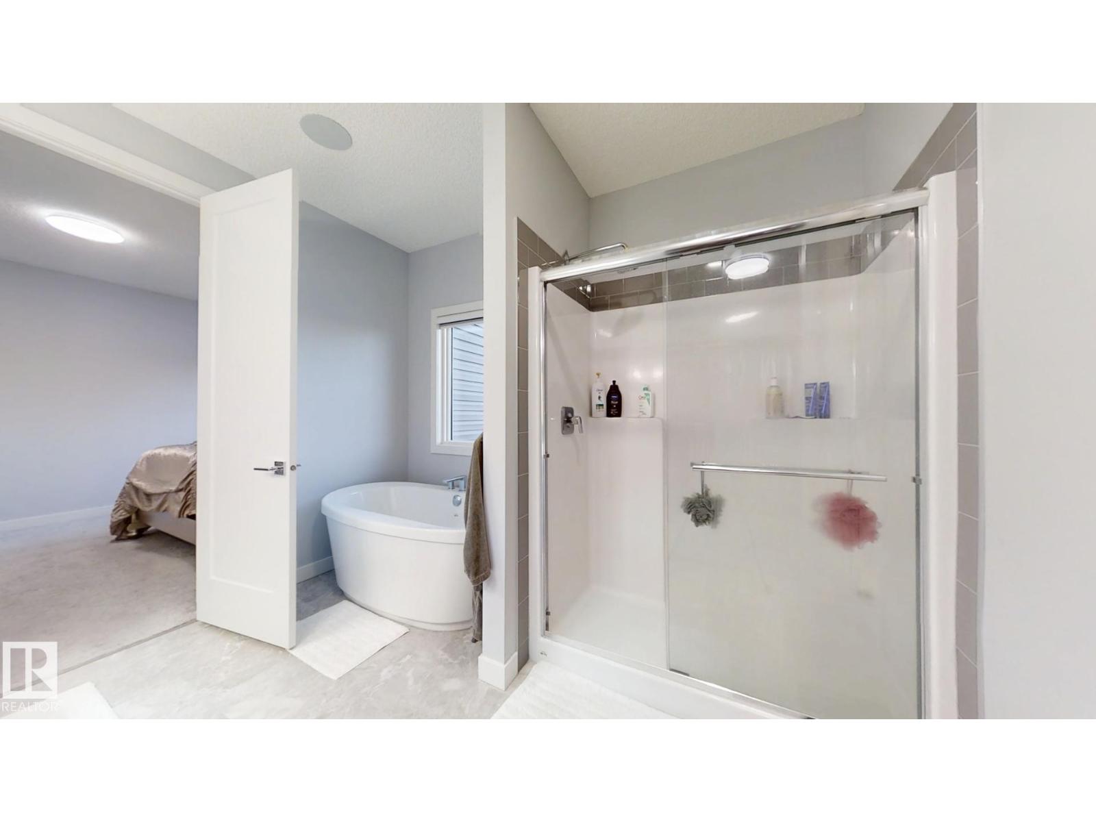 215 GLENRIDDING RAVINE RD SW - 34