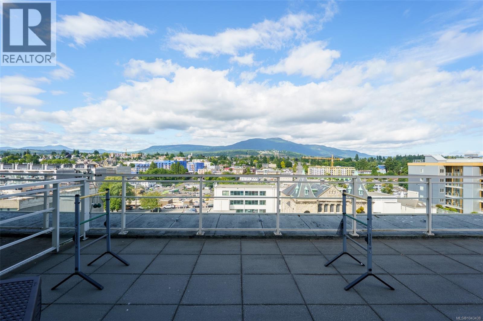 805 38 Front St, Nanaimo