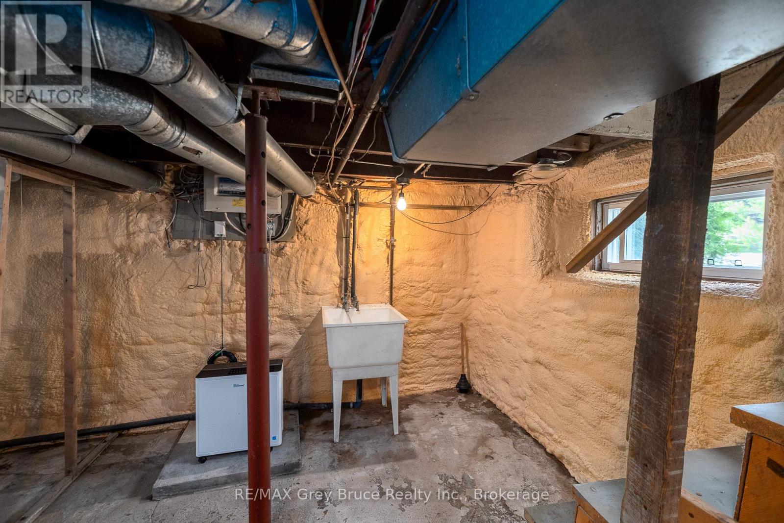 1591 5TH AVENUE W - 41