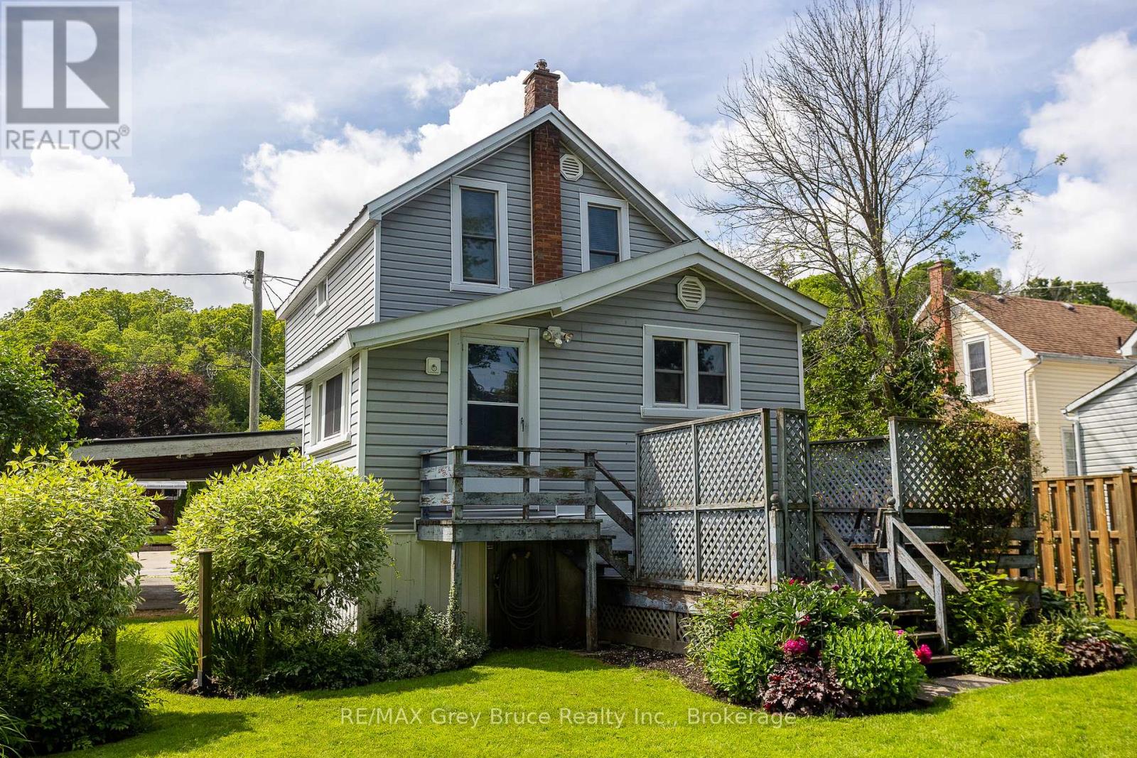 1591 5TH AVENUE W - 34
