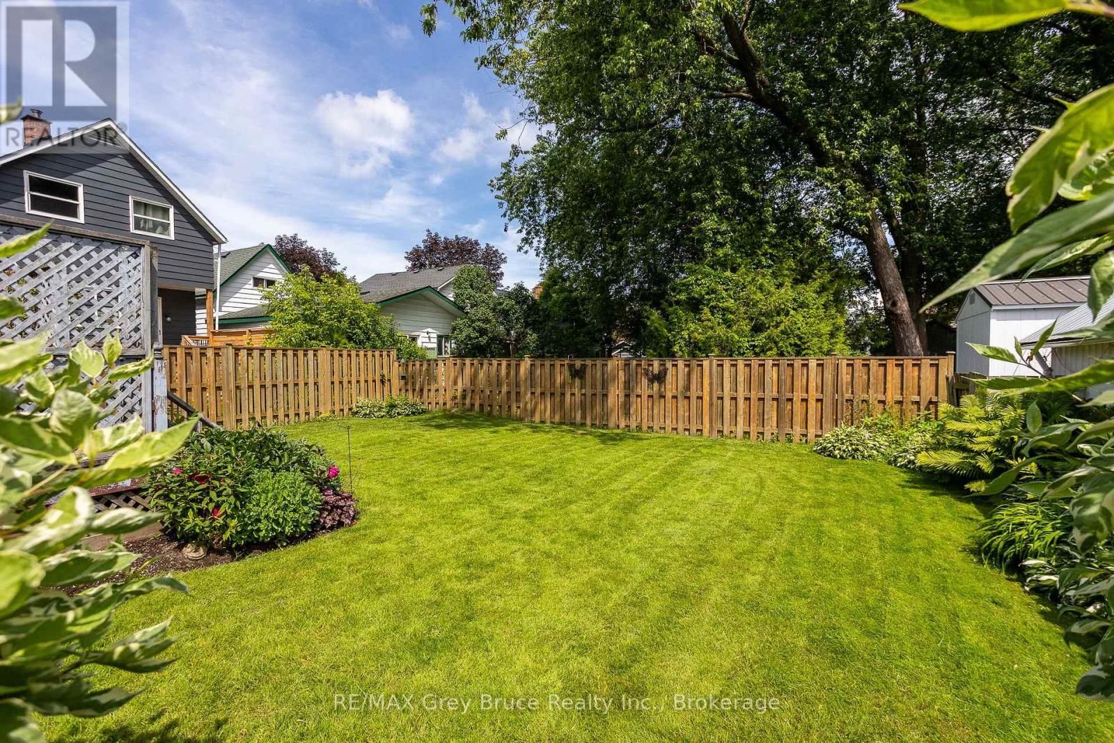 1591 5TH AVENUE W - 36