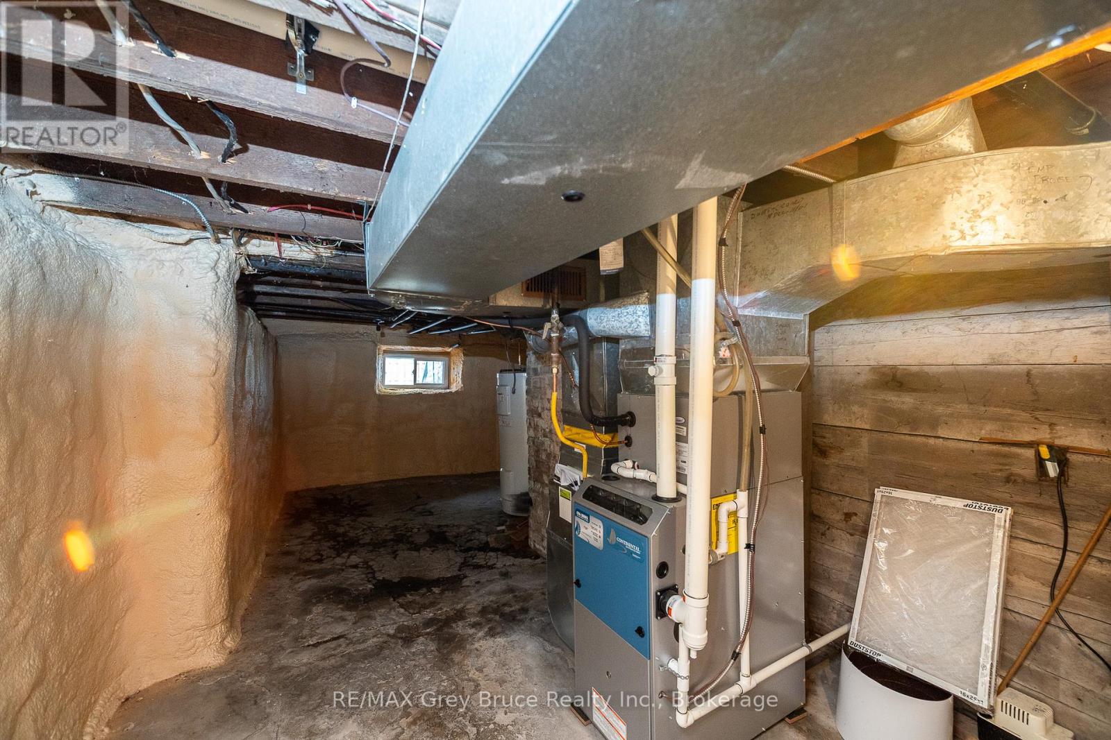 1591 5TH AVENUE W - 40