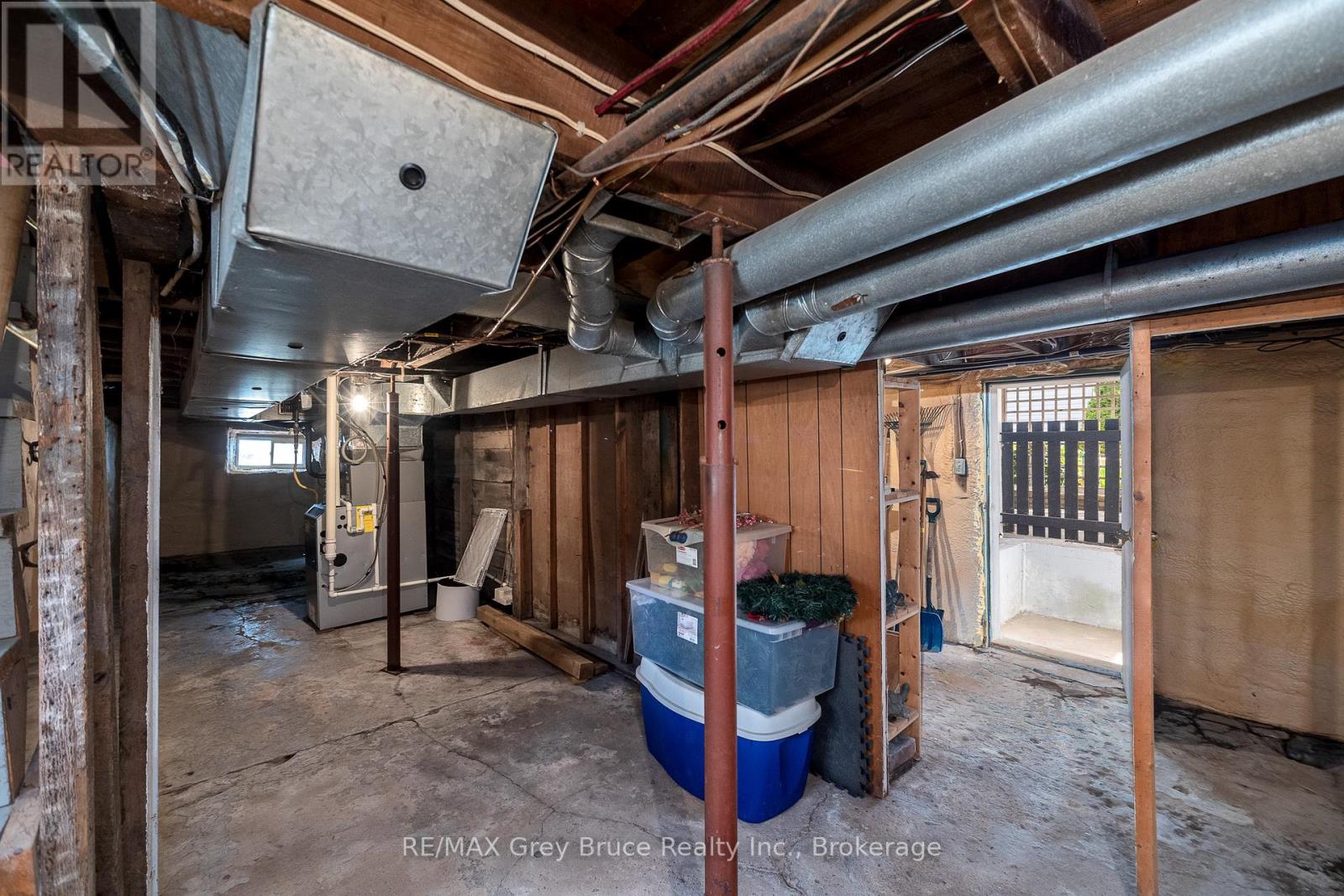 1591 5TH AVENUE W - 39