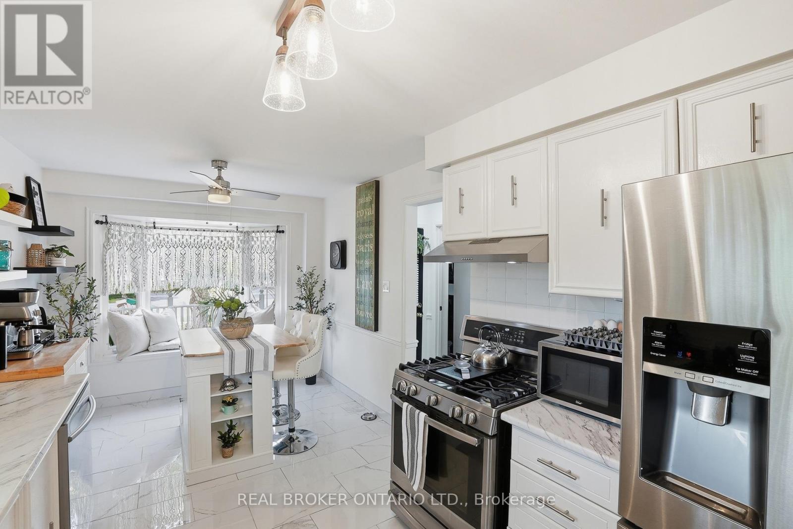 3260 WOODCROFT CRESCENT - 16
