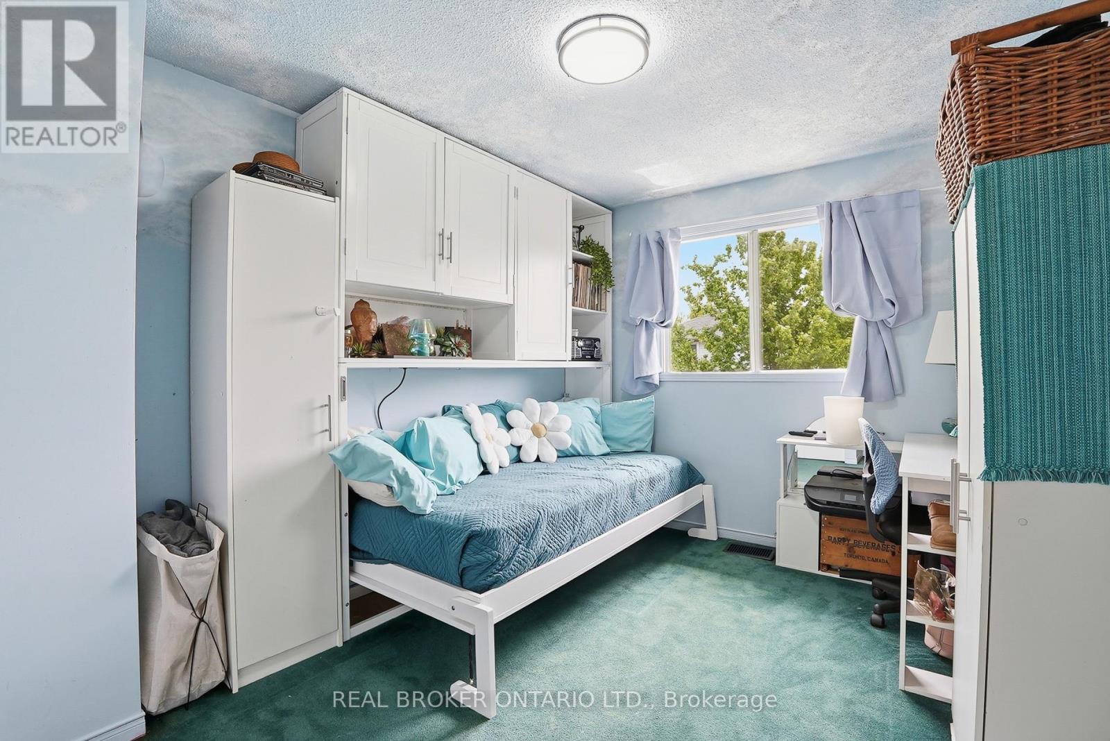 3260 WOODCROFT CRESCENT - 22