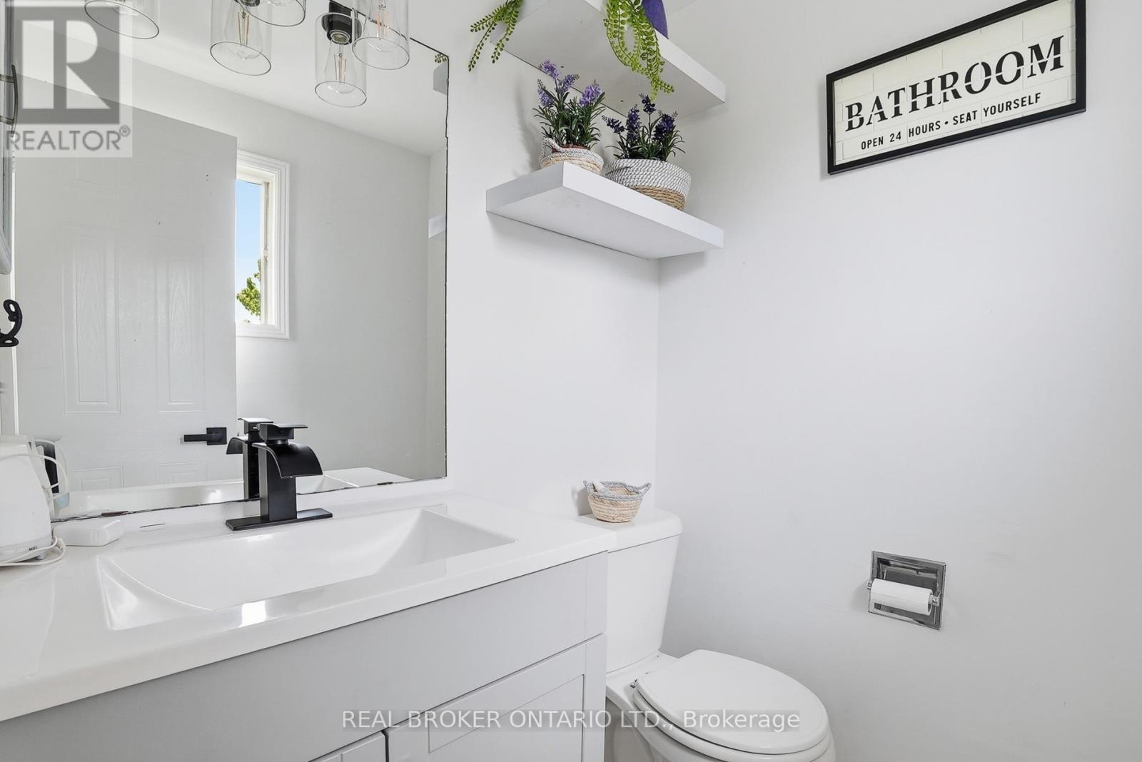 3260 WOODCROFT CRESCENT - 24