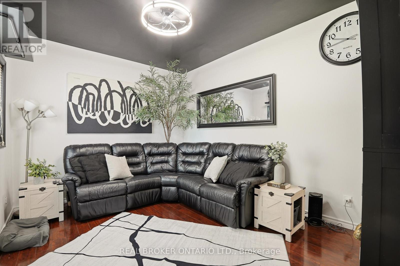 3260 WOODCROFT CRESCENT - 13
