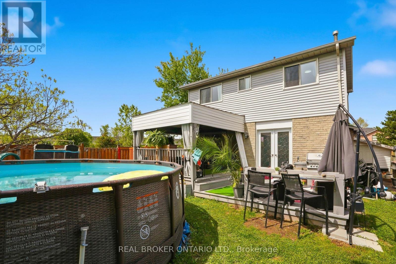 3260 WOODCROFT CRESCENT - 31