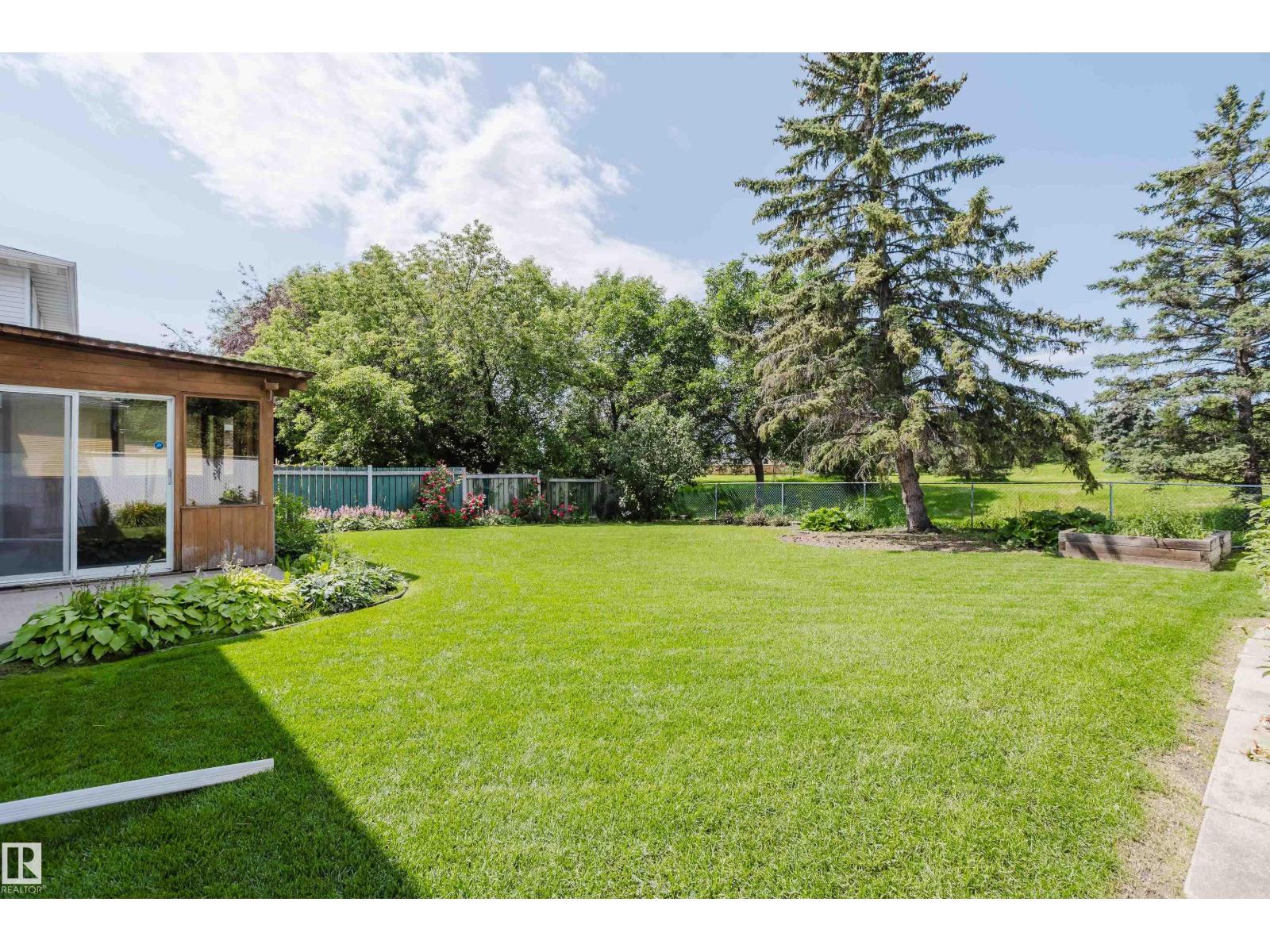 3936 72 ST NW - 3