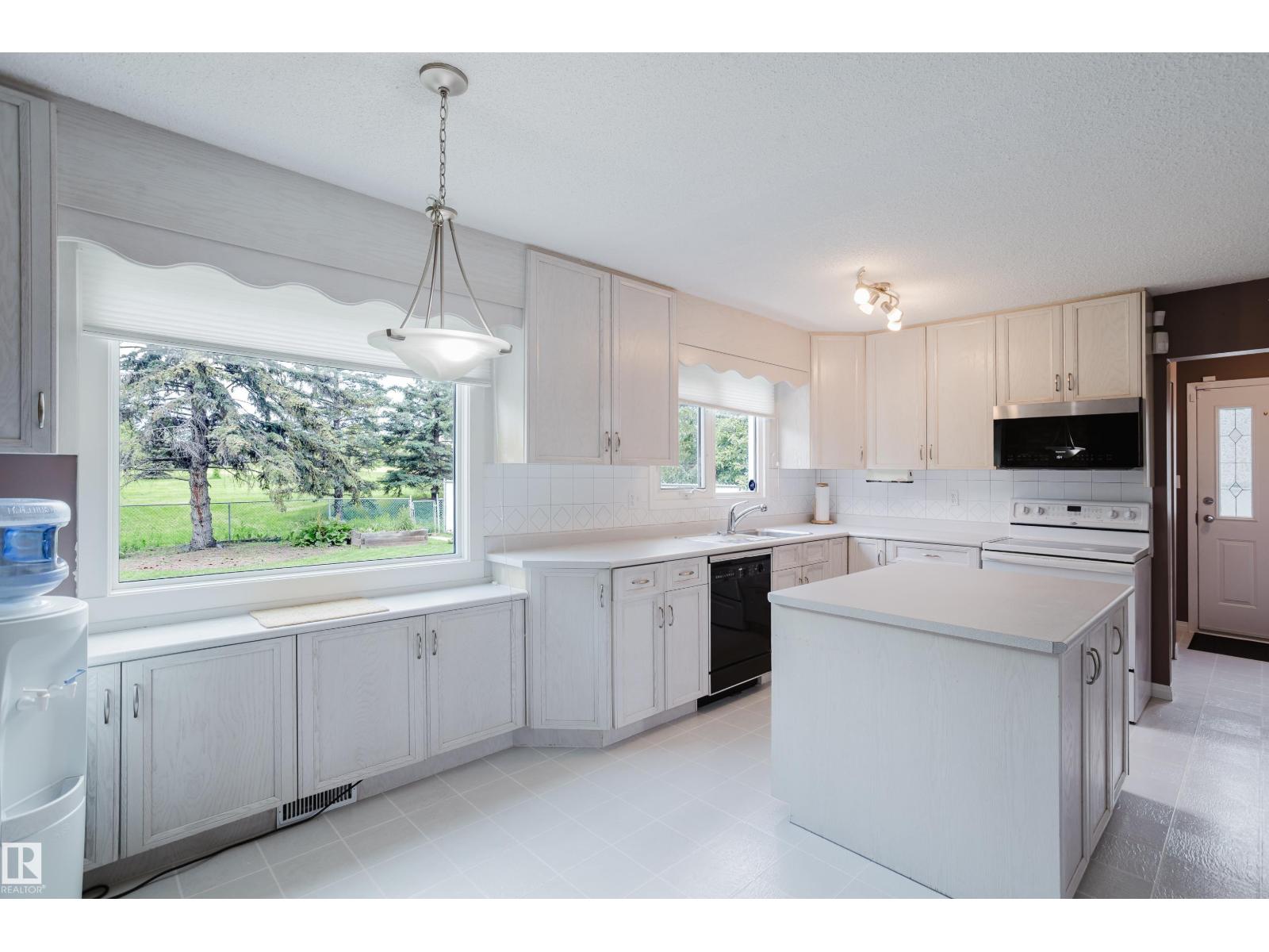 3936 72 ST NW - 14