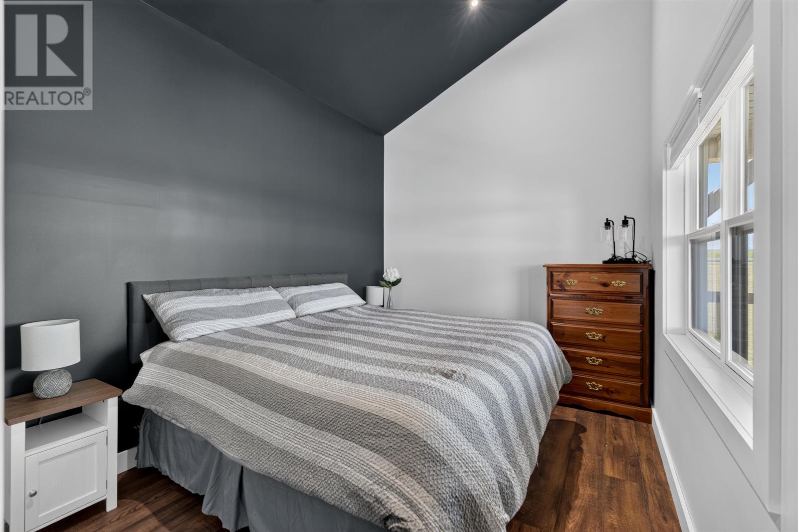 919 Inkerman Road - Image 39