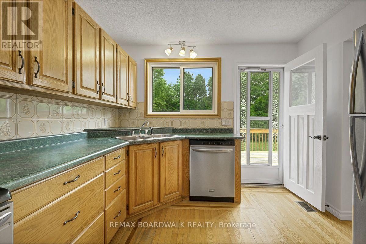 477 TOWNLINE ROAD - 18