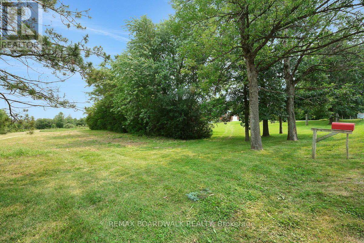 477 TOWNLINE ROAD - 38