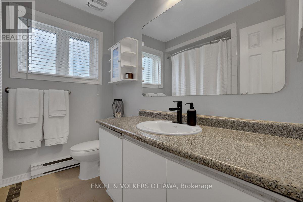 2 Bed, 2 Bath House for Rent in Ottawa – 1 – 382 BRISTON PRIVATE, Ottawa – MLS# X13569614 - Image 31