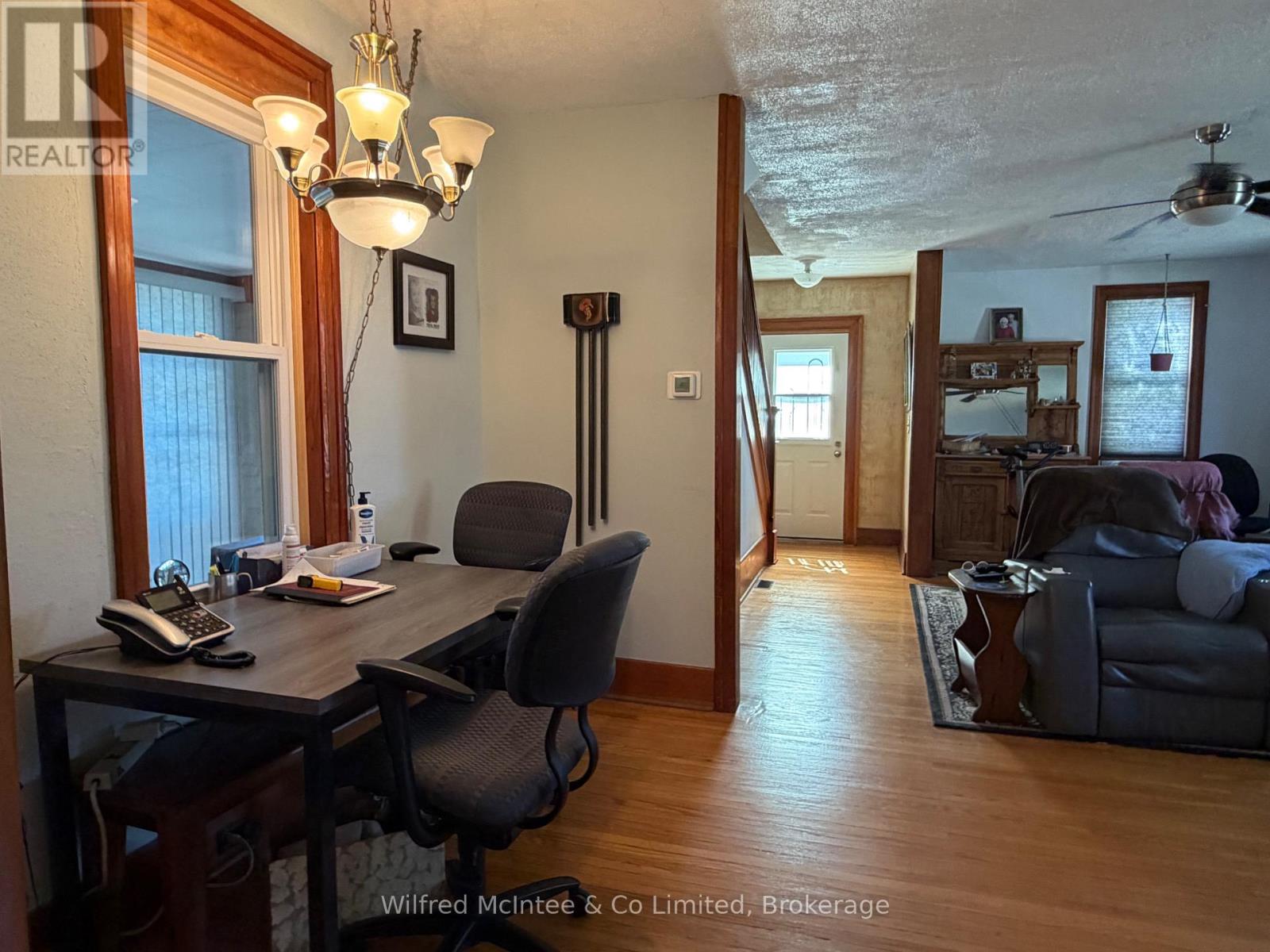 393 7TH AVENUE - 14