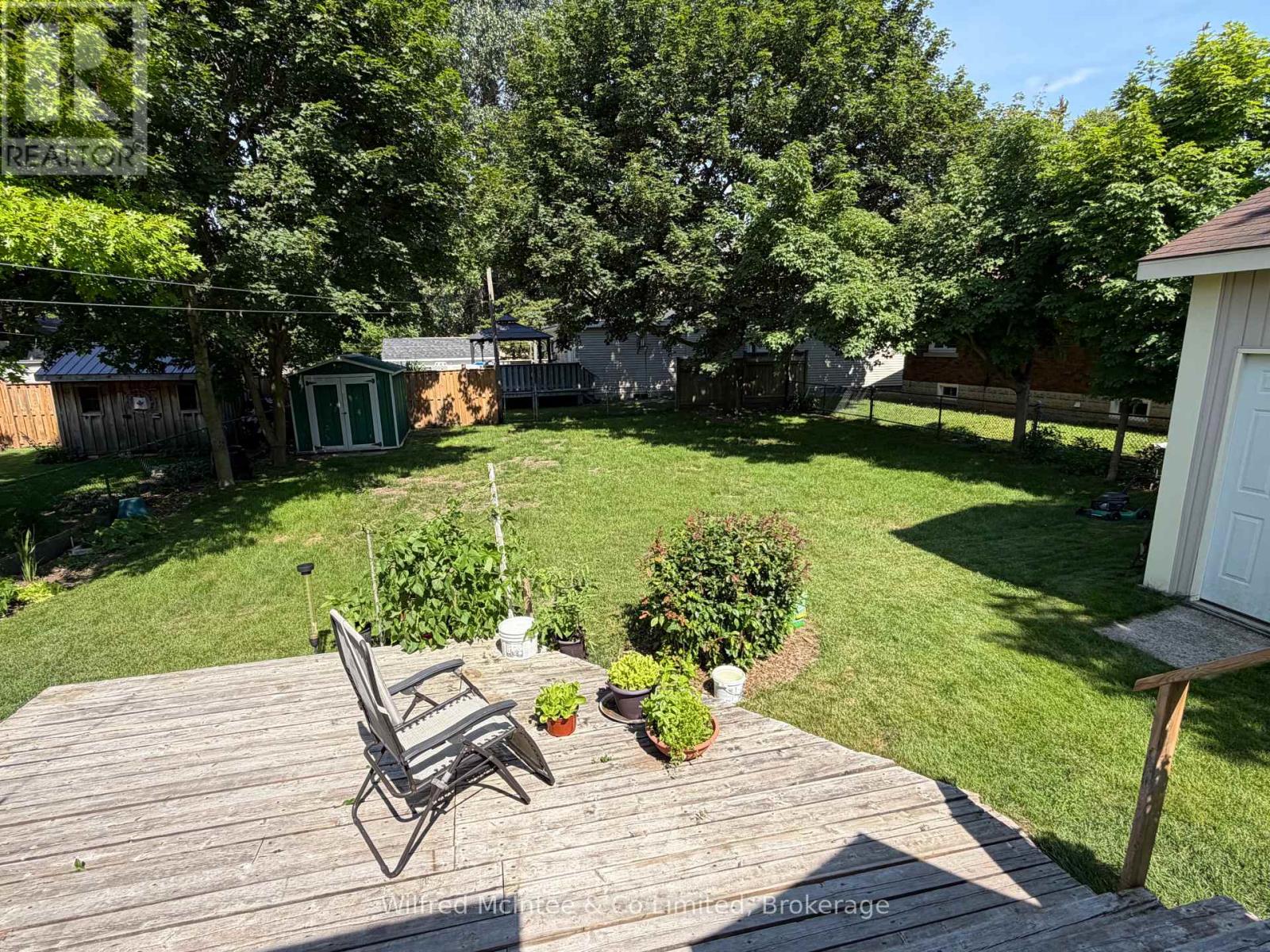 393 7TH AVENUE - 9