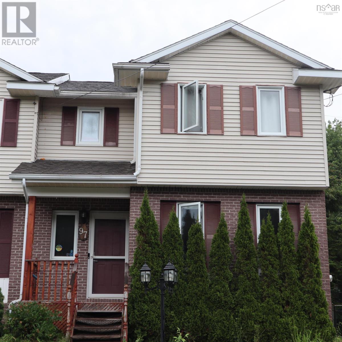 97 Bruce Drive - 2