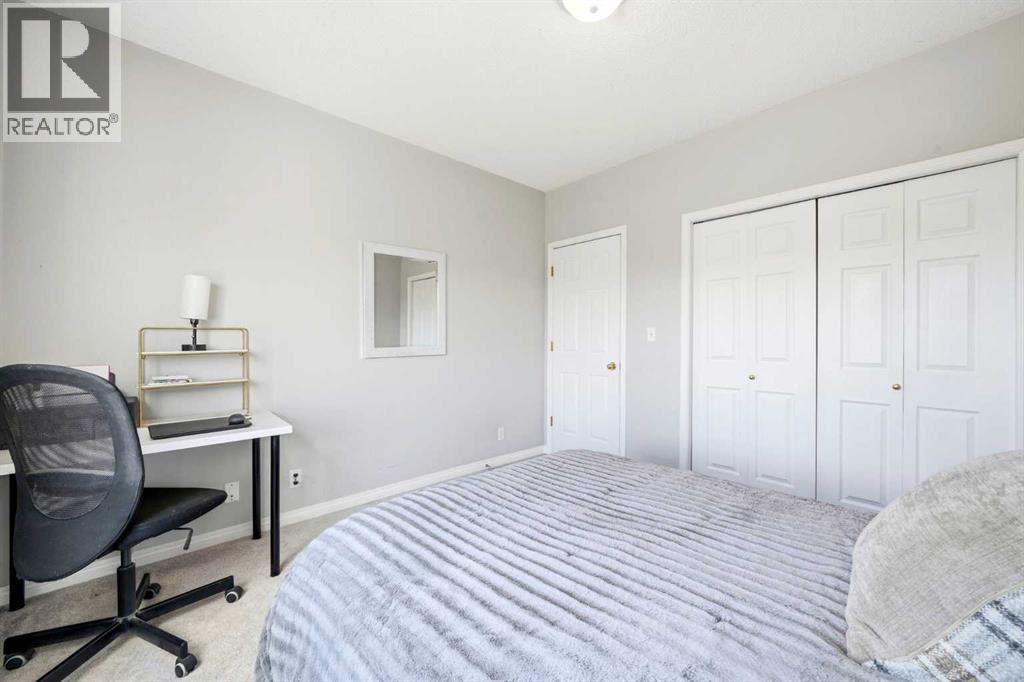 #207 60 Promenade Way SE - 25