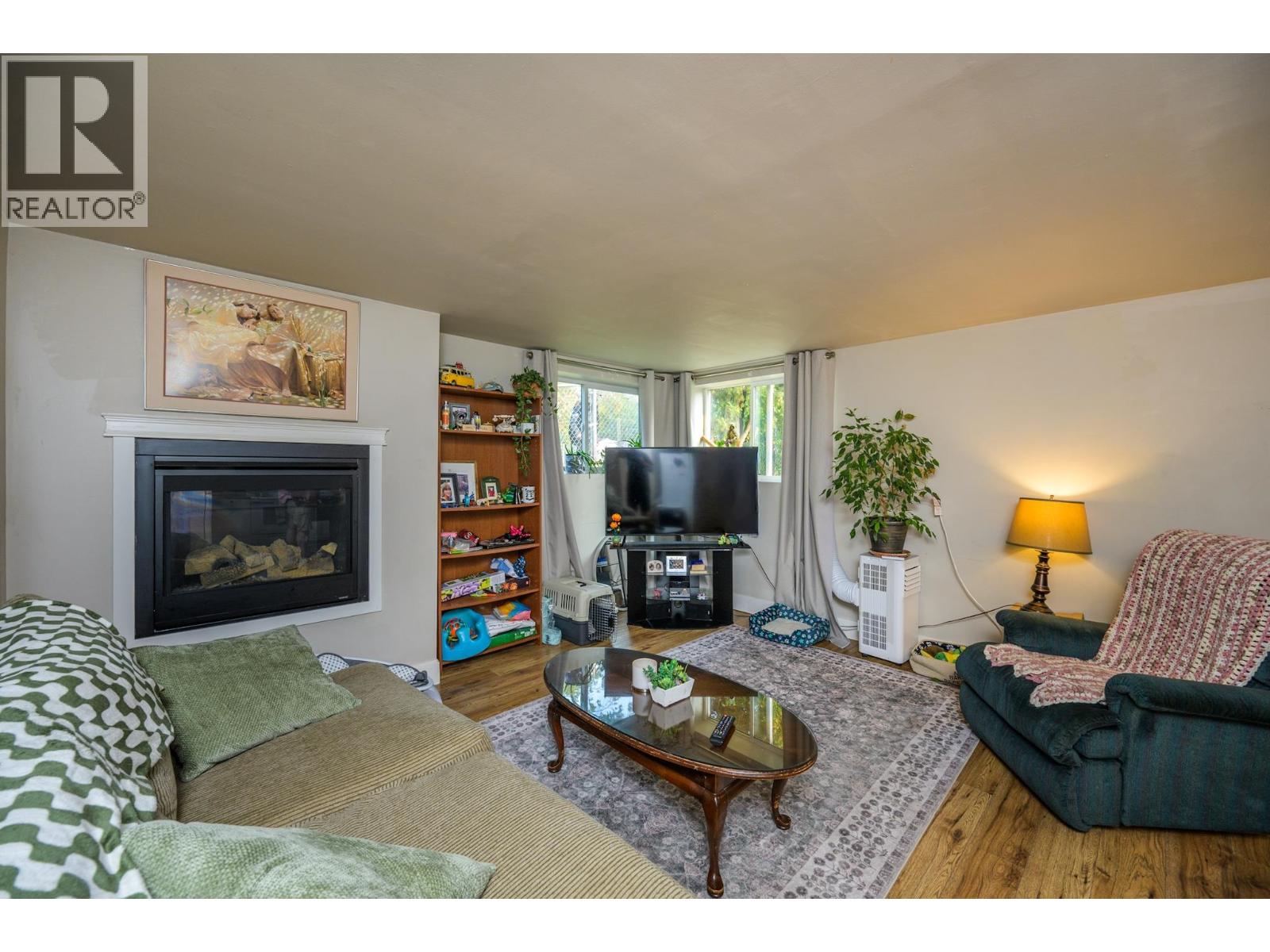 Photo 23 of 37 — 1200-1208 CUDDIE CRESCENT · Prince George, BC