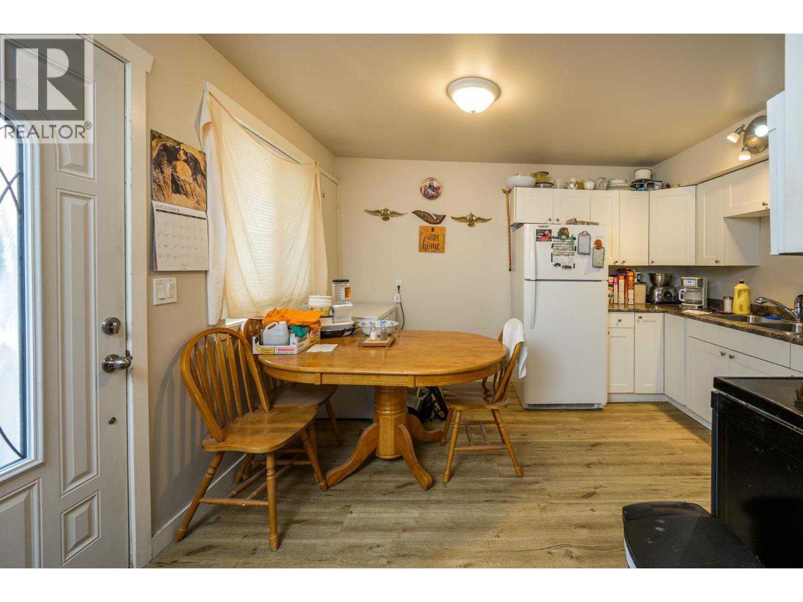 Photo 28 of 37 — 1200-1208 CUDDIE CRESCENT · Prince George, BC