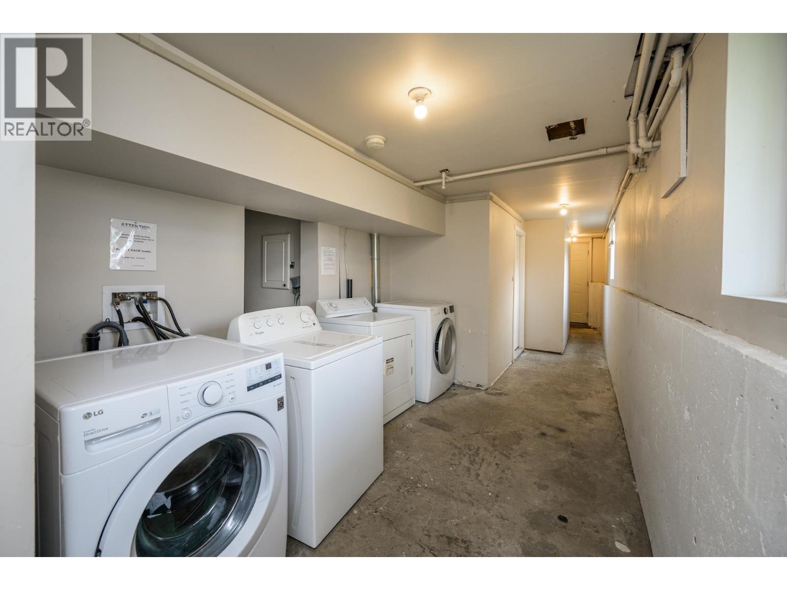 1200-1208 CUDDIE CRESCENT - 37