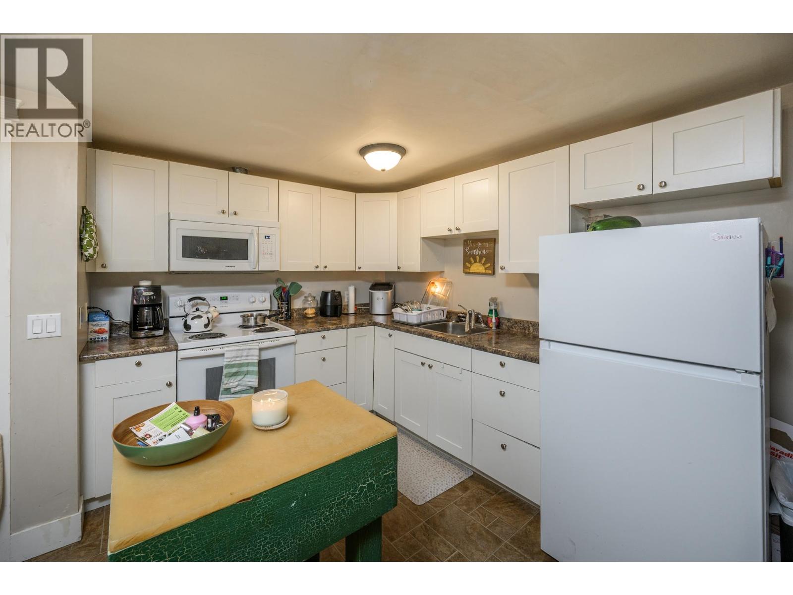 Photo 25 of 37 — 1200-1208 CUDDIE CRESCENT · Prince George, BC