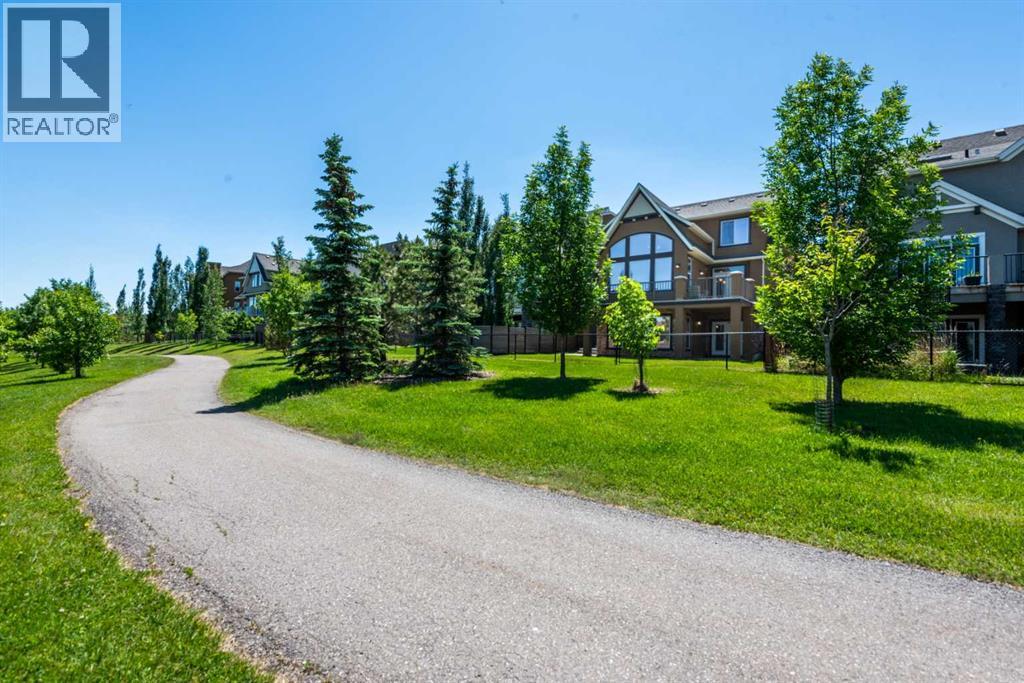 258 Mahogany Place SE - 43