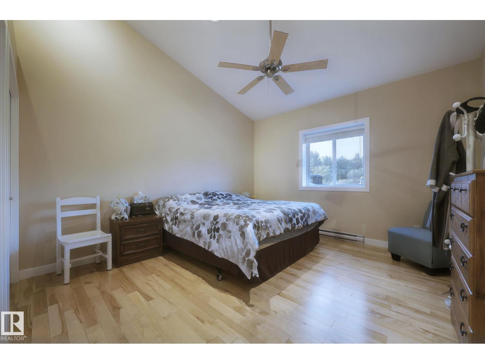 #418 Mons View Way - 23