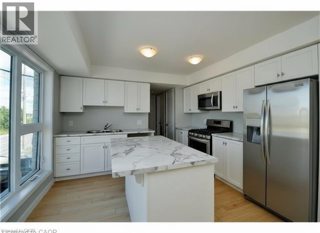 4 CHESTNUT Street Unit# 2 — photo 3
