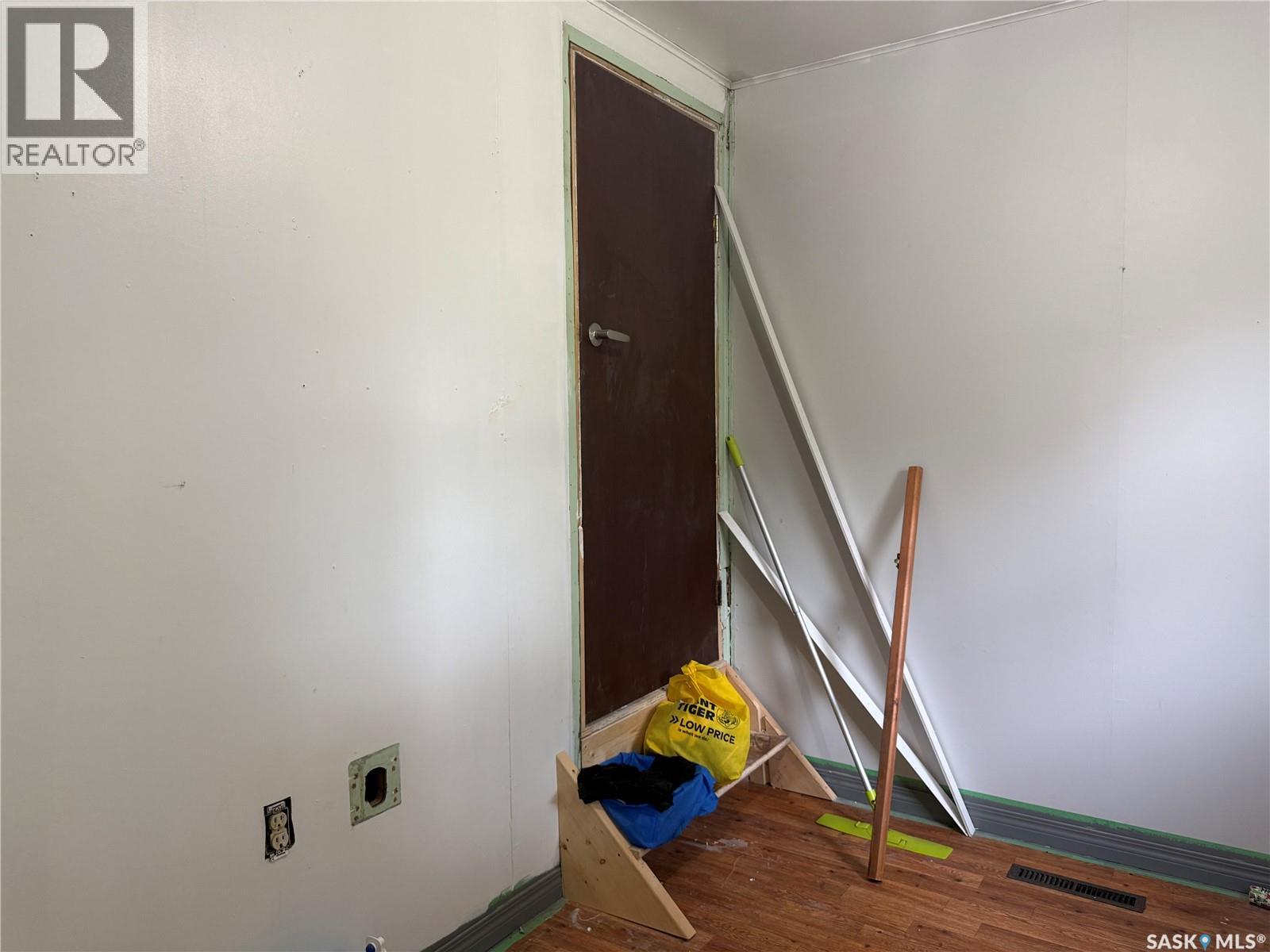 25 Home STREET W - Image 22