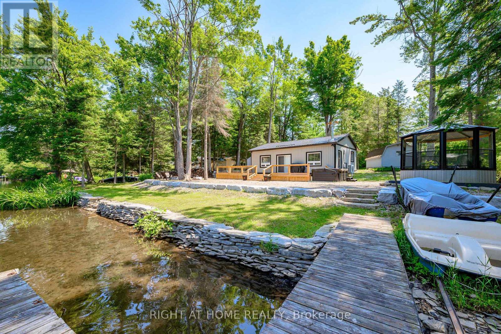 11 LITTLE BAY DRIVE - 30