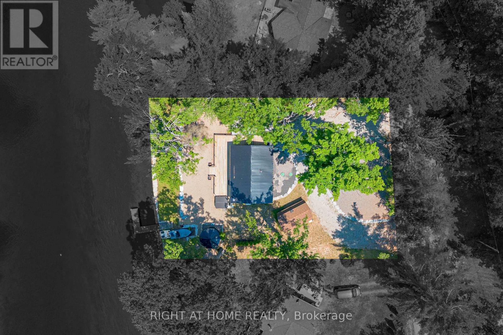 11 LITTLE BAY DRIVE - 40