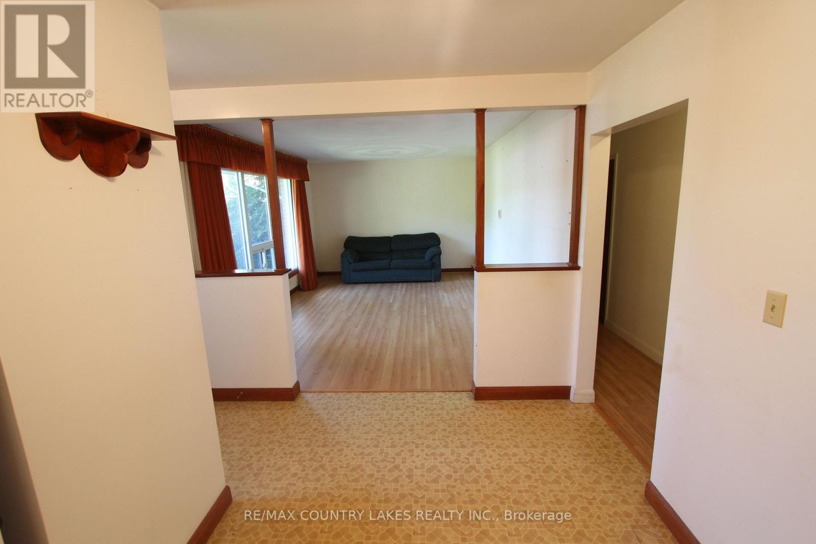 986 PORTAGE ROAD - 11