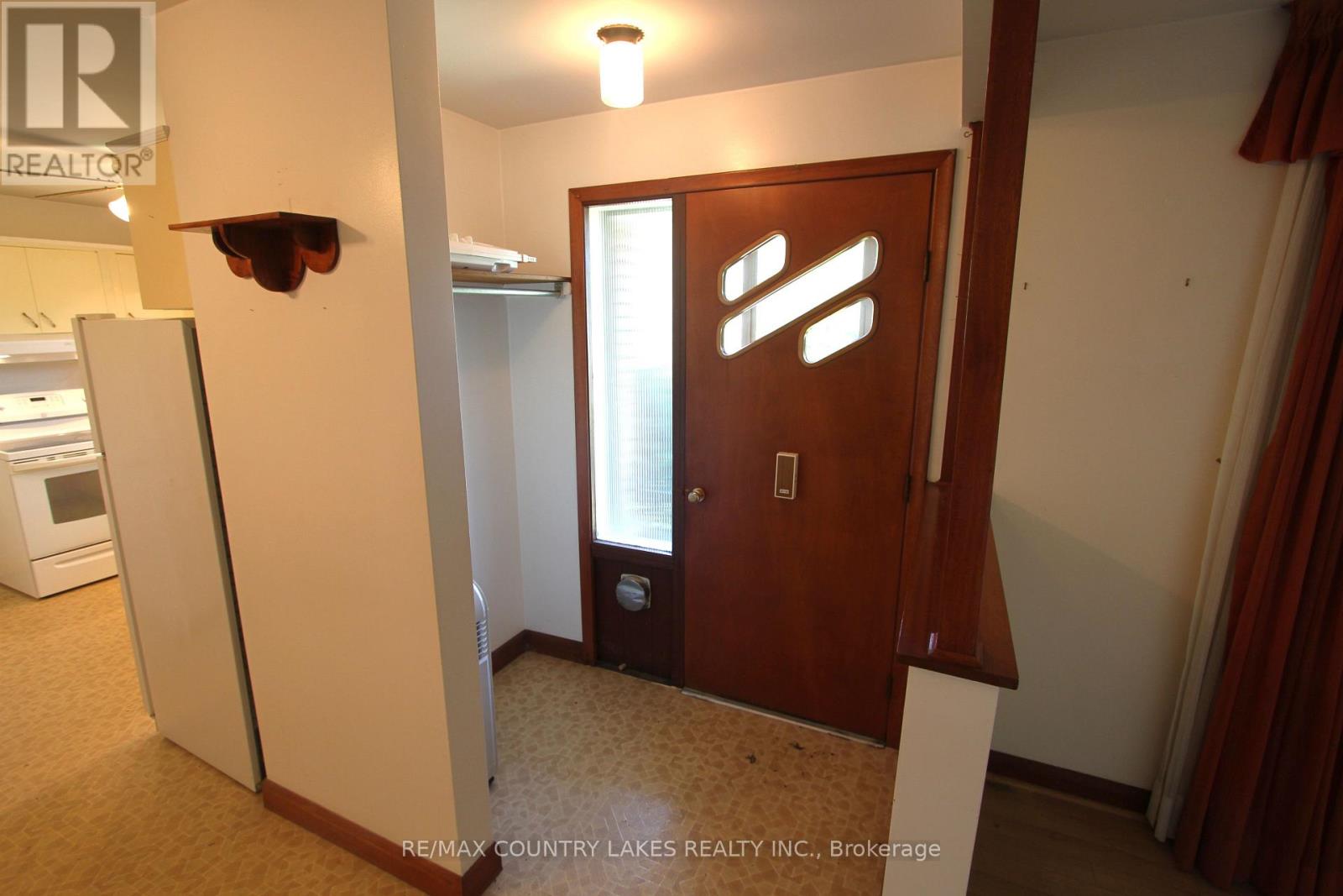 986 PORTAGE ROAD - 12