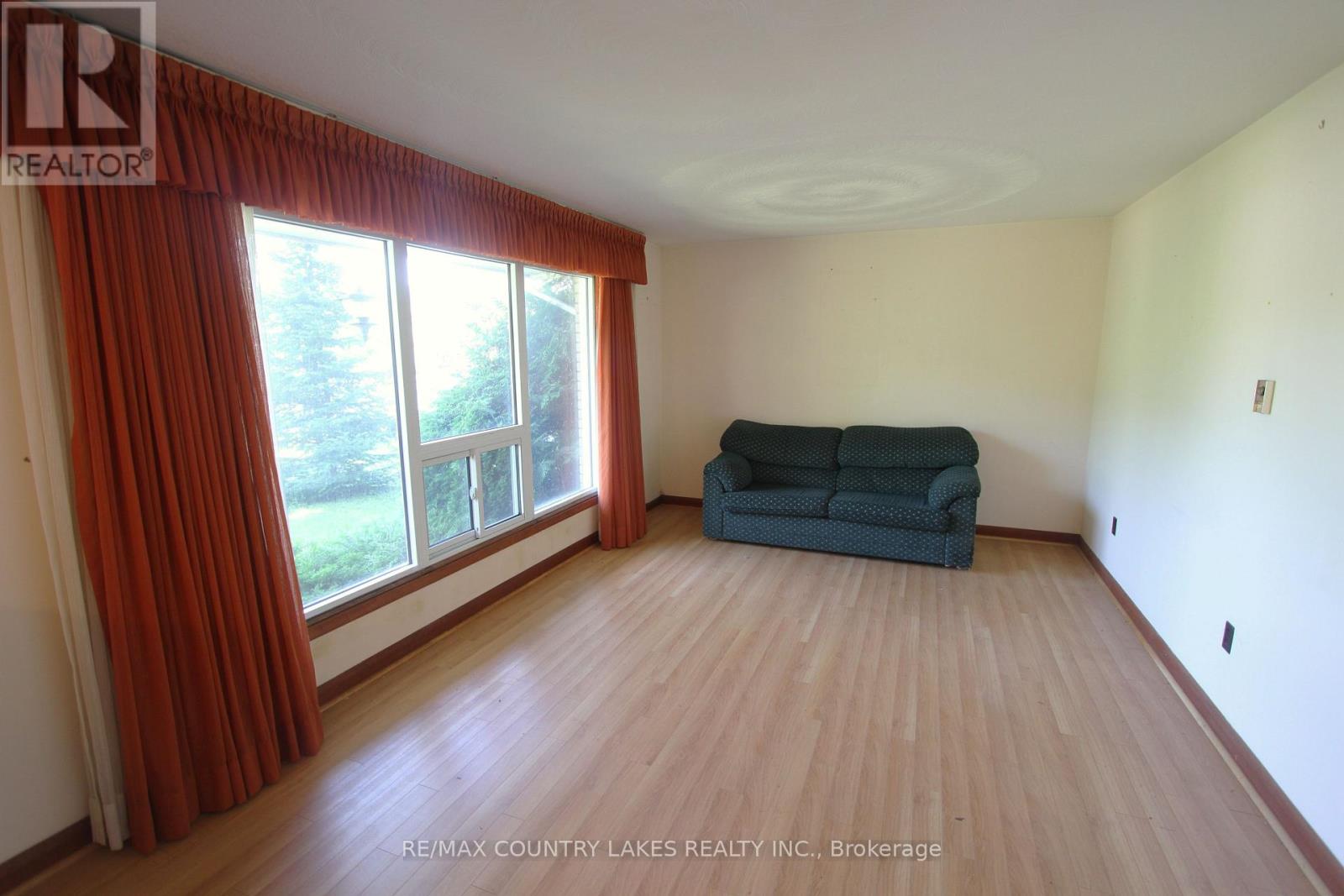 986 PORTAGE ROAD - 14