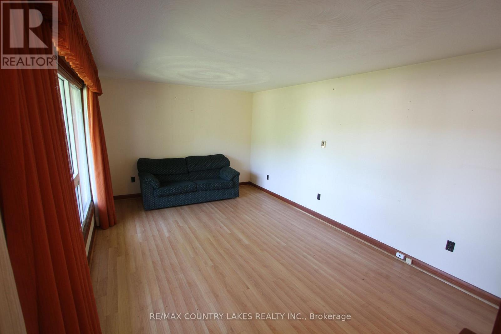 986 PORTAGE ROAD - 15